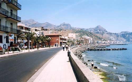 B&B A Casa Di Amici Giardini-Naxos Kültér fotó