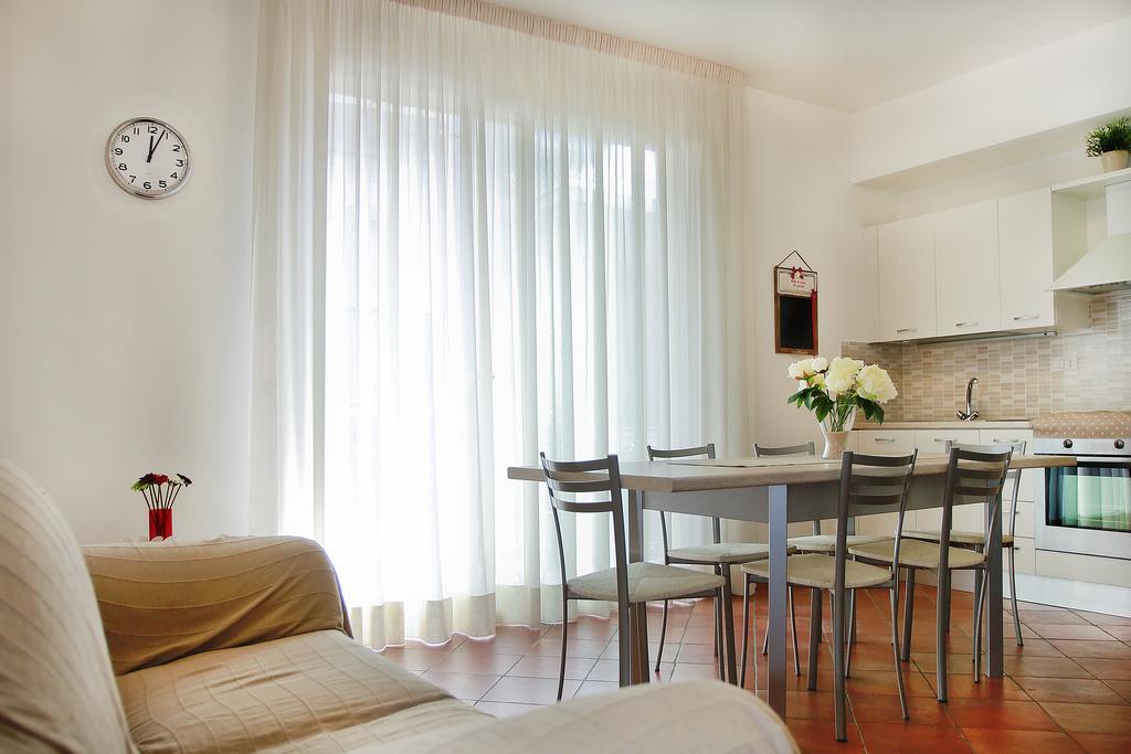 B&B A Casa Di Amici Giardini-Naxos Kültér fotó