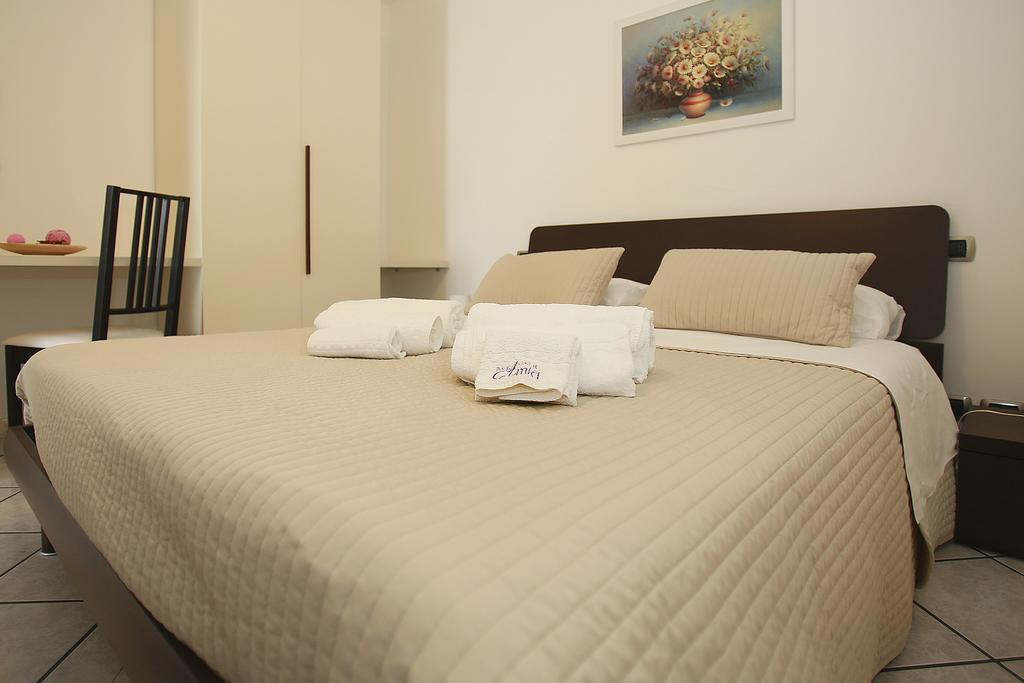 B&B A Casa Di Amici Giardini-Naxos Kültér fotó