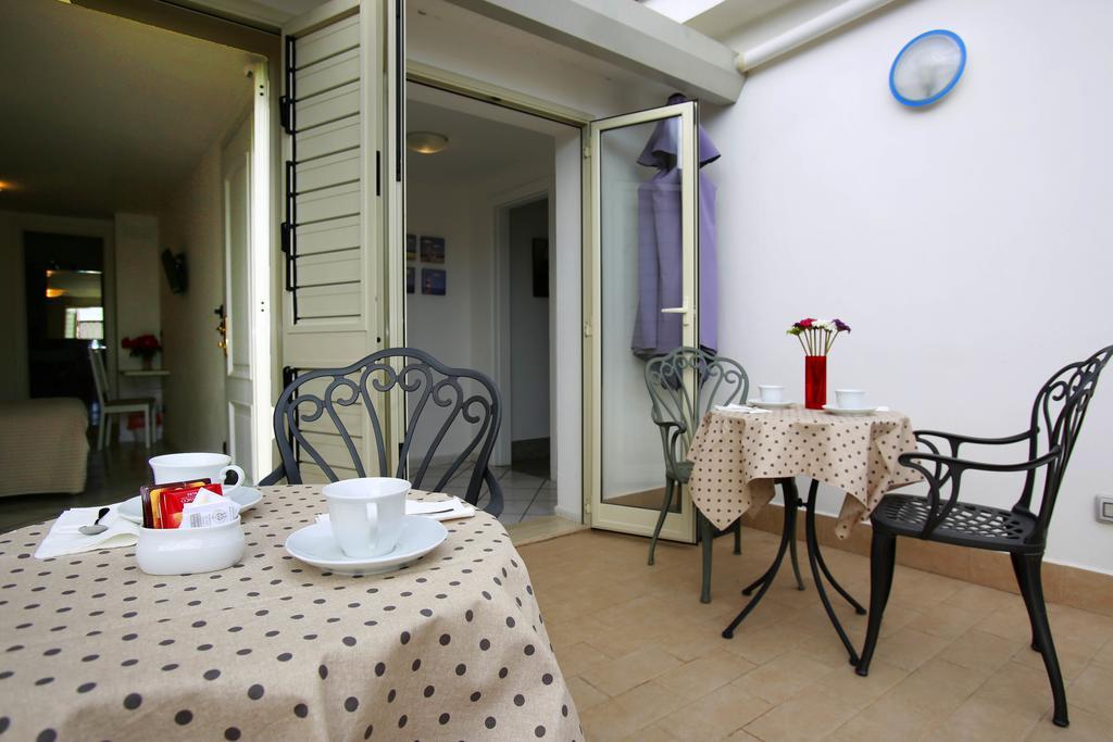B&B A Casa Di Amici Giardini-Naxos Kültér fotó