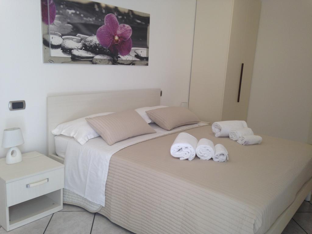 B&B A Casa Di Amici Giardini-Naxos Kültér fotó