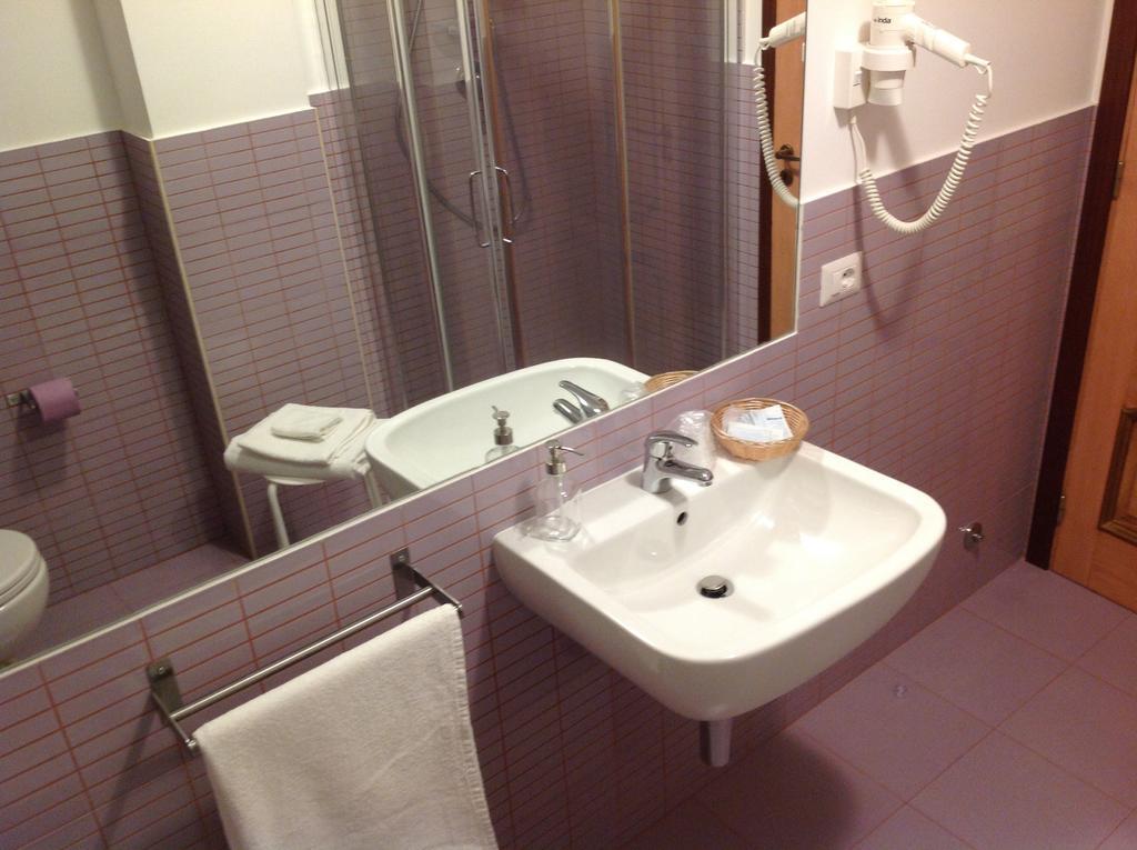 B&B A Casa Di Amici Giardini-Naxos Kültér fotó